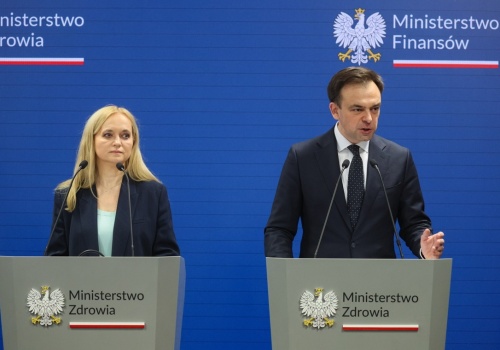 Sobierańska-Gręda i Domański używają pfizergate do tłumaczeń