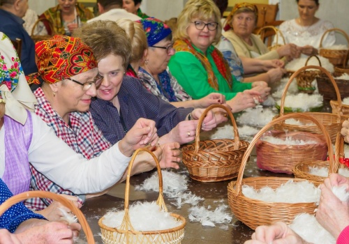 Wielkanoc w Krakowie dawniej – kraszanki, wielkie kosze święconki i zapomniane tradycje (nasz wywiad)