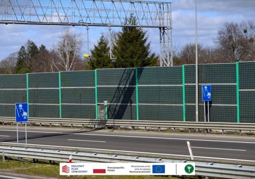 Nowe fotoradary i odcinkowe pomiary prędkości. CANARD uruchomił kolejne urządzenia na polskich drogach