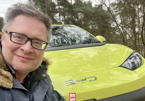 Jeździłem jednym z najtańszych chińskich aut. Krótsze od Fabii, wysokie jak SUV, miejsca jak w MPV