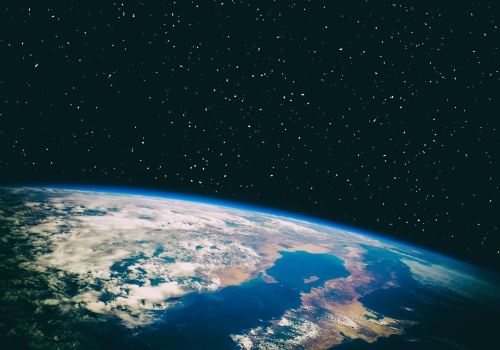 AI poleci w kosmos? Musk, Bezos i Google szykują rewolucję