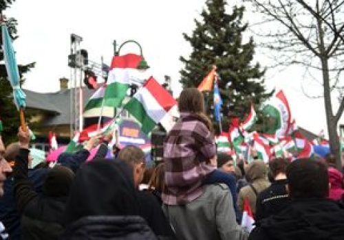 Fałszerstwa i zagraniczna ingerencja. Węgrzy pełni obaw przed wyborami