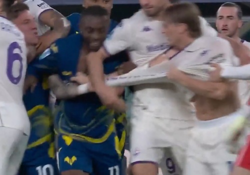 Sceny w meczu! Doszło do awantury i sędzia pokazał kartki