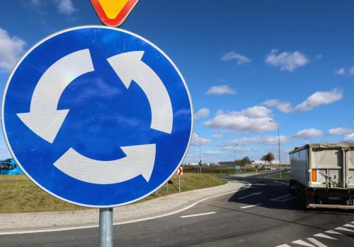 Aktualne zasady zjazdu z ronda. Będę musiał przestać trąbić