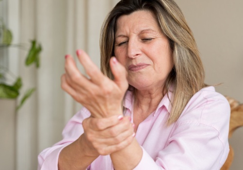 Tak organizm krzyczy o magnez. Pierwsze objawy wyglądają niewinnie