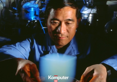 Najdziwniejszy materiał świata? Wygląda jak dym, ale potrafi zatrzymać lawę