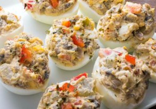 Tylko 3 składniki. Jajka faszerowane, które posmakują nawet wybrednym teściom