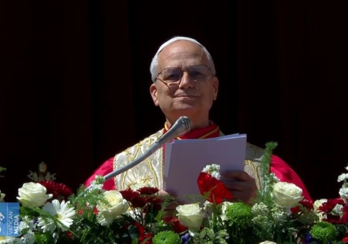 Leon XIV wygłosił wielkanocne orędzie „Urbi et Orbi”. Pozdrowił wiernych także po polsku