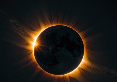 Fenomen na niebie. Trzy zaćmienia Słońca w Hiszpanii rok po roku