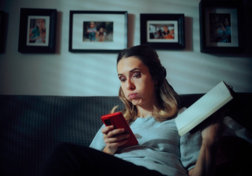 To, jak długo patrzysz w ekran, wcale nie jest najgorsze. Inny nawyk stanowi większy problem