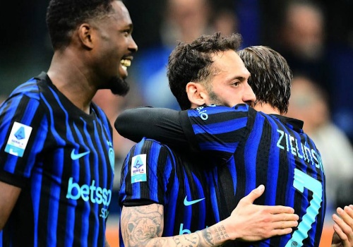 Siedem goli w hicie Serie A! Drużyna Zielińskiego nie miała litości