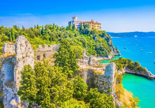 Triest na przedłużony weekend za 919 PLN 🏛️🛶 Loty + ⭐⭐⭐ hotel Centrale 🇮🇹