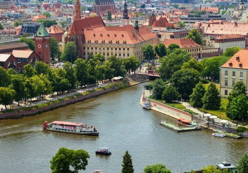 Te europejskie perełki wyglądają jak z bajki. Na liście polskie miasto