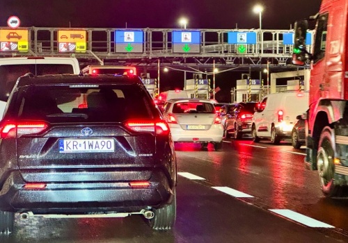 Podwyżki na A4 już obowiązują. Państwo zarabia miliony