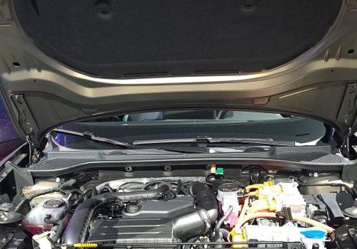 Używane hybrydy plug-in sposobem na wysokie ceny paliw. Jest jeden warunek