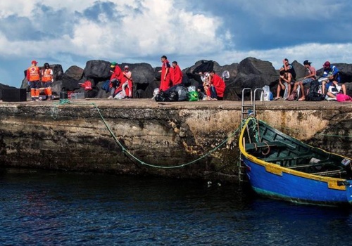 Cztery łodzie z migrantami w cztery dni. Seria akcji ratunkowych na Kanarach