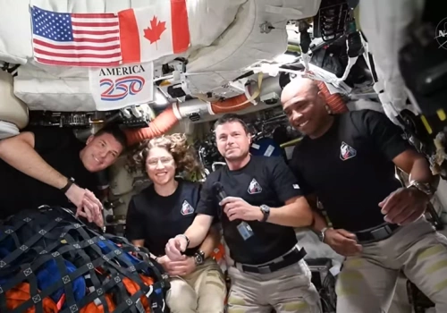 Artemis II zakończył historyczny siedmiogodzinny przelot obok Księżyca