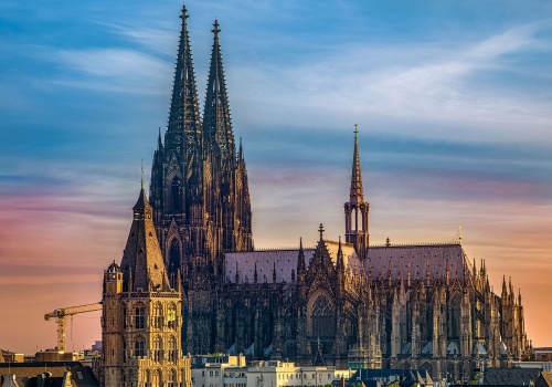 Jedwabny Szlak ukształtował trwałe powiązania gospodarcze między Wschodem a Zachodem