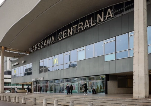 Ukrainka podpaliła kobiecie włosy na Dworcu Centralnym. Usłyszała zarzuty