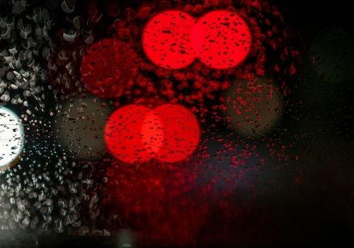 Czerwone światło na ulicy? W tym pomyśle jest więcej sensu, niż sugeruje pierwszy rzut oka