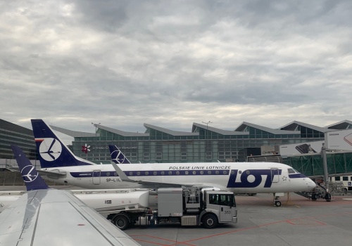 Załamanie pogody nad Warszawą. W samolot LOT uderzył piorun