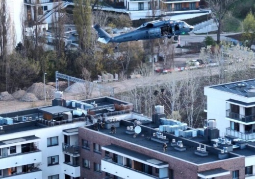 Skoordynowana akcja służb w trzech regionach. 11 osób zatrzymanych