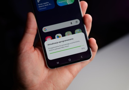 Stabilna wersja One UI 8.5 zmierza na Galaxy S25. Wyciekła data