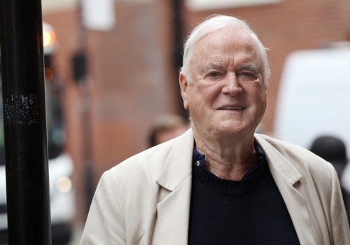 Drwił z chrześcijaństwa, teraz przestrzega przed wyrzeczeniem się go na rzecz islamu