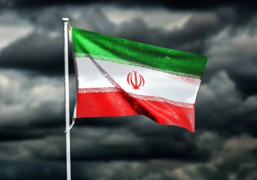 Iran grozi blokadą strategicznej cieśniny