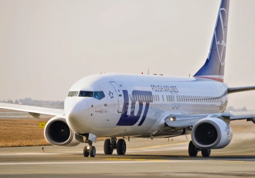 Piorun uderzył w samolot LOT! Pasażerowie przeżyli chwile grozy