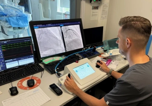 Robot w pracowni hemodynamicznej. UCK w Gdańsku testuje nowe podejście do PCI