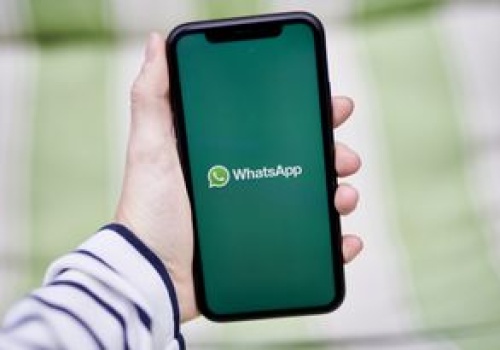 WhatsApp z aplikacją w Apple CarPlay. Łatwiejsza komunikacja