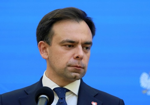 NFZ w kryzysie. Luka finansowa na 90 mld zł? Rząd szykuje miliardy na ochronę zdrowia