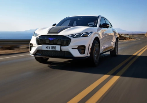 Ford odświeża Mach-E. Nowa wersja GT California Special i minimalnie większy zasięg