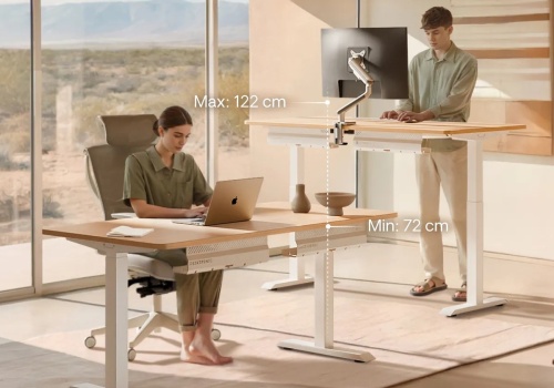 Koniec z bólem pleców na home office. Dlaczego biurka z regulacją wysokości to absolutny gamechanger?