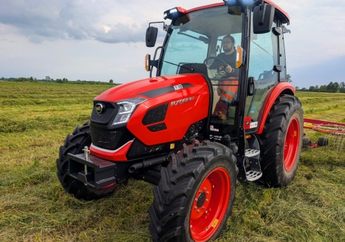 Rynek ciągników odbił w marcu, ale rolnicy nadal schodzą z mocy