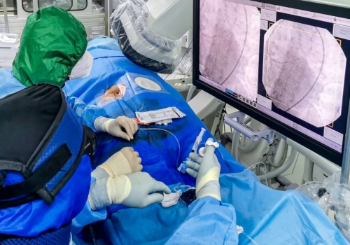 W Gdańsku roboty pomagają lekarzom. „To kamień milowy w kardiologii interwencyjnej”