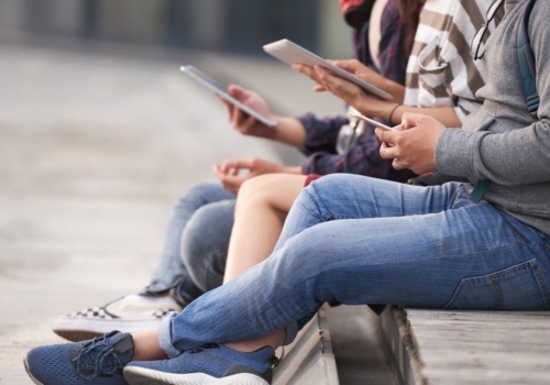 Kolejny kraj UE zakaże dzieciom social mediów?