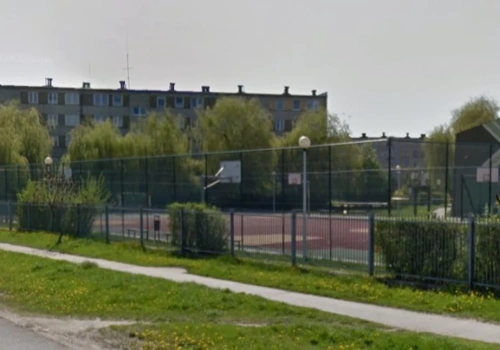 Hala dla uczniów, problem dla mieszkańców. Protest opóźnił budowę obiektu sportowego przy siedleckiej „Dziesiątce”, ale jej nie przekreślił…