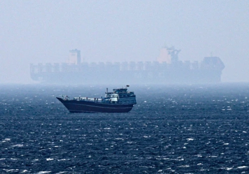 Tankowce stanęły. Po nalotach Izraela cieśnina Ormuz znów zablokowana