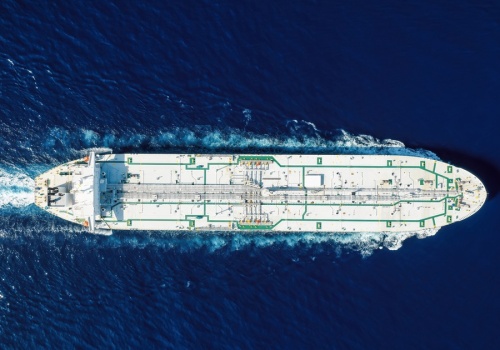 Statki przestały przepływać przez cieśninę Ormuz. Iran grozi zerwaniem rozejmu