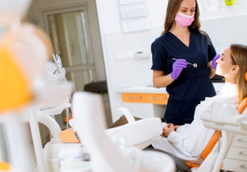 Darmowy dentysta w przychodni rodzinnej? Ministerstwo Zdrowia o podwójnym finansowaniu