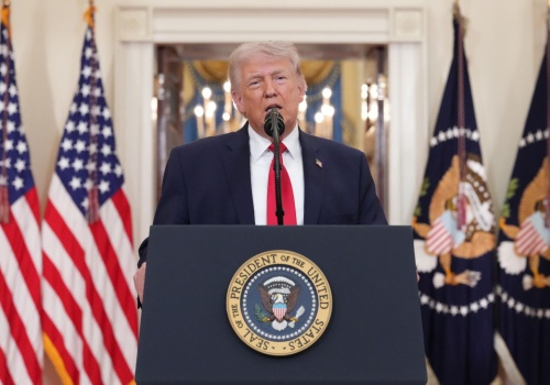 Rozejm z Iranem to pyrrusowe zwycięstwo Trumpa? Wysoka cena porozumienia