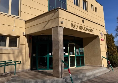 Ruszył proces w głośnej sprawie trzebnickiego szpitala. Były fizjoterapeuta stanął przed sądem