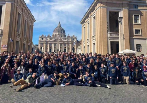 Młodzi w USA zwracają się ku wierze i Kościołowi. Dzieje się to często poprzez wspólnoty