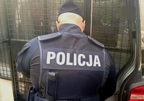 Człowiek pobity do nieprzytomności. Bandyci zabrali mu telefon komórkowy i głośnik