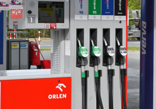 Maksymalne ceny paliw w piątek, 10 kwietnia. Kierowcy odetchną z ulgą