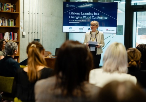 Konferencja na 10-lecie szkoły. Zapamiętaj, że 