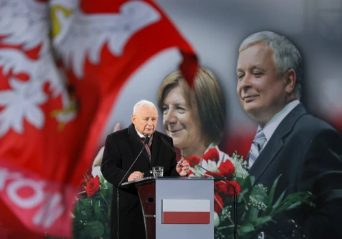 Kaczyński na miesięcznicy: Zło jednak istnieje