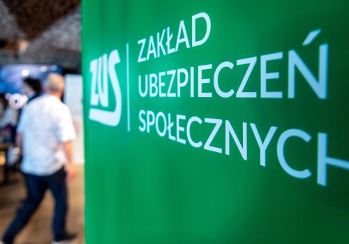 Sześć godzin o płacach w ZUS na Radzie Dialogu Społecznego. Widmo strajku coraz bliżej